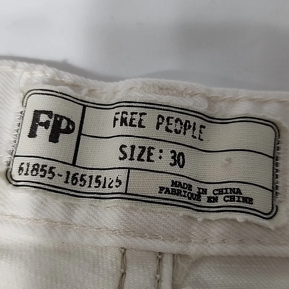 Free People Size Womens Sz 30 Knees Skinny White Jeans 61855-16515125 DISTRESSED